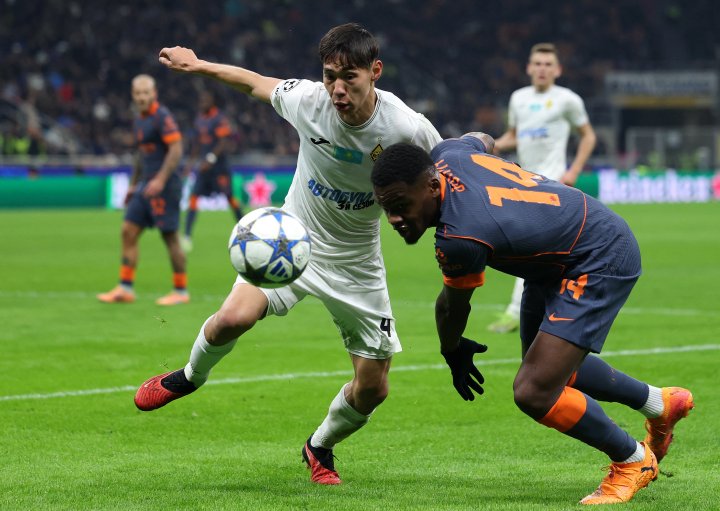 Minuto 81 | Tocan como pueden los de Urazbakhtin