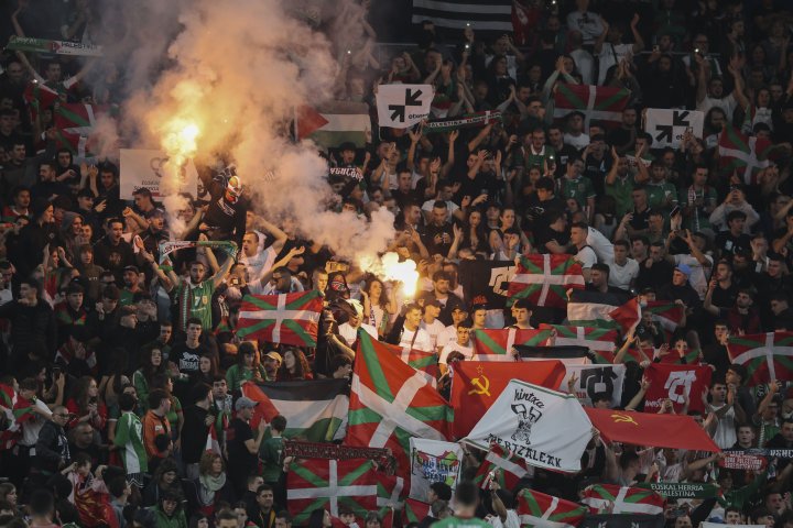 Bengalas en San Mamés.