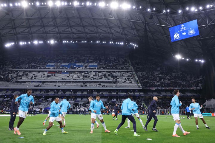 Minuto 6 | ¡LA SACA EN LA LÍNEA EL MARSELLAAAAAAAA!