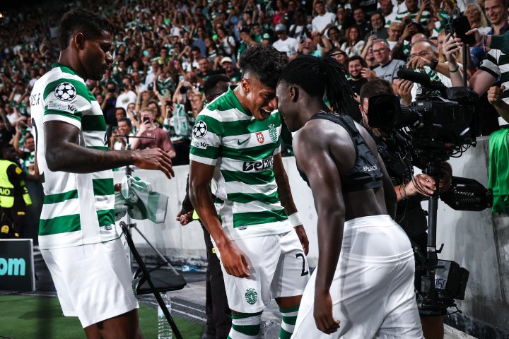 ¡SALTAN LOS EQUIPOS! ¡SUENA EL HIMNO DE LA CHAMPIOOOOOOONS!