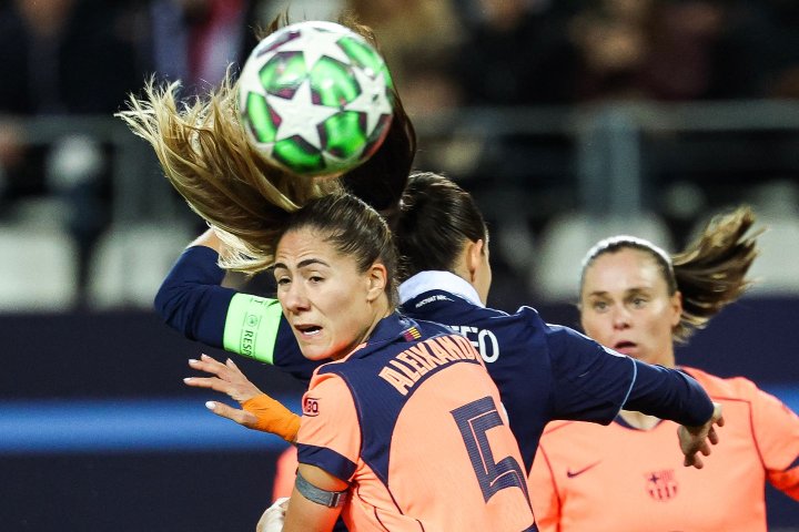 Minuto 34 | La colegiada advierte al banquillo culé