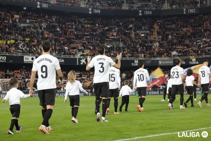 Minuto 13 | Muchísima tensión  en Mestalla