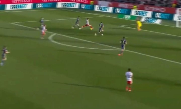 Otro mano a mano más que para Oblak