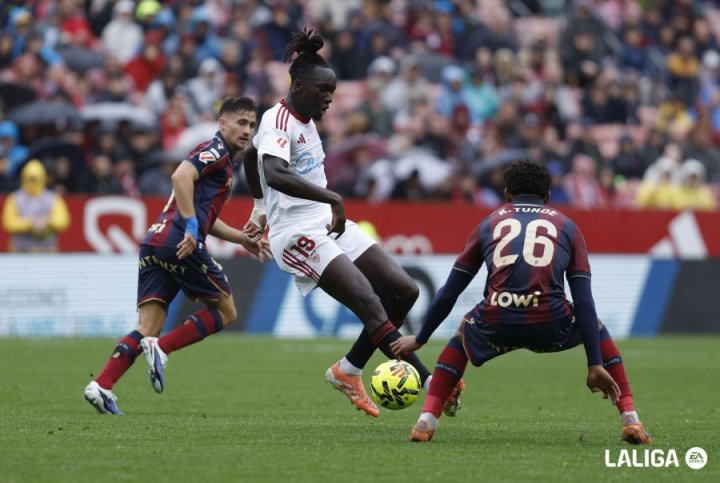 Minuto 52  | Manda el Sevilla