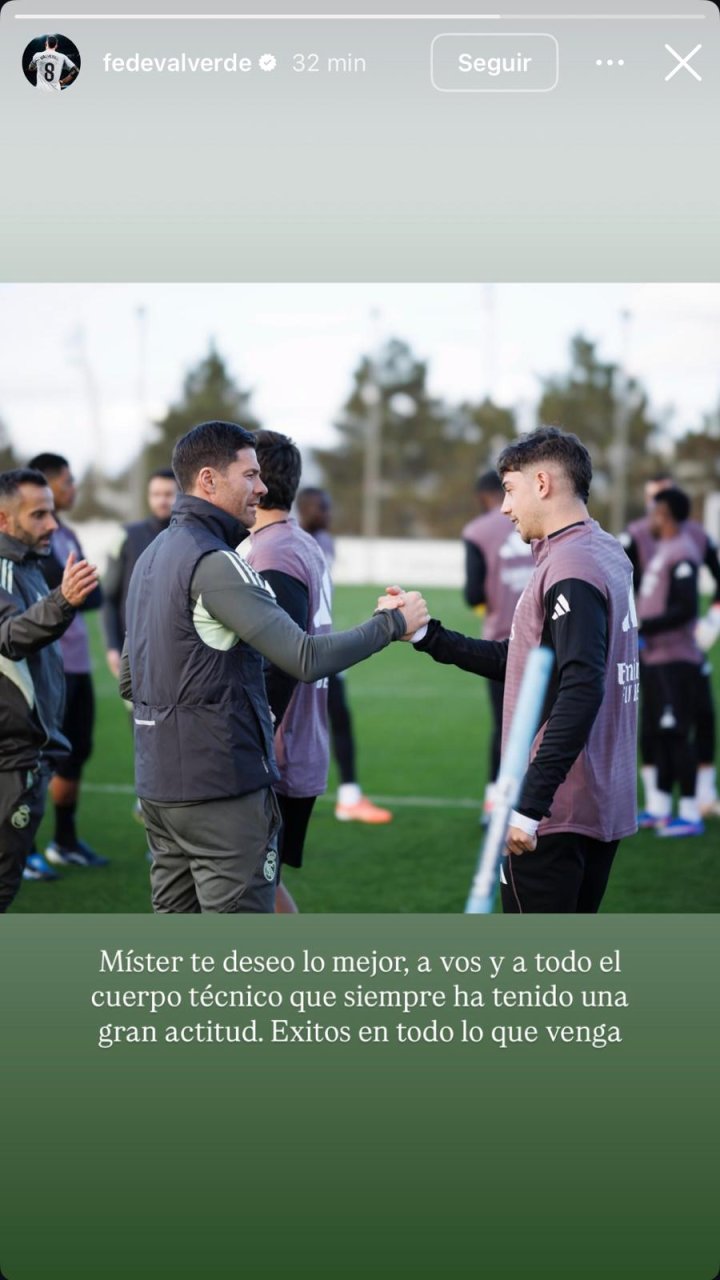 Valverde se despide de Xabi Alonso