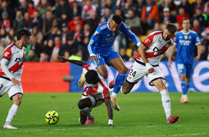 El H2H, teñido de blanco