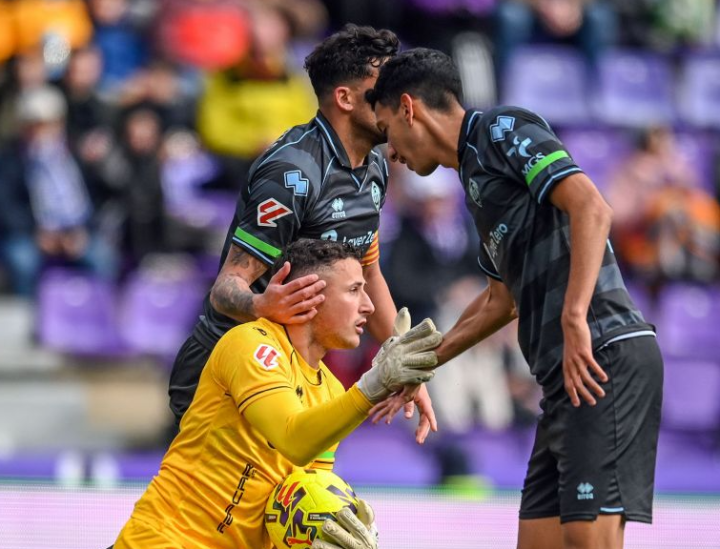 Minuto 83 | Continúa el desfile en la grada