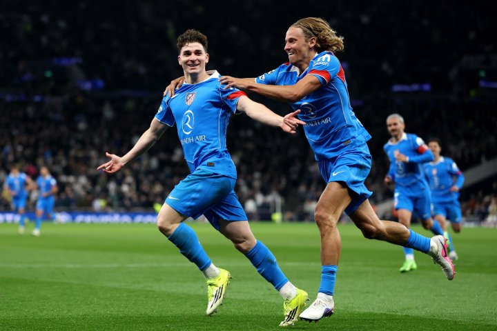 Julián Alvarez y Marcos Llorente