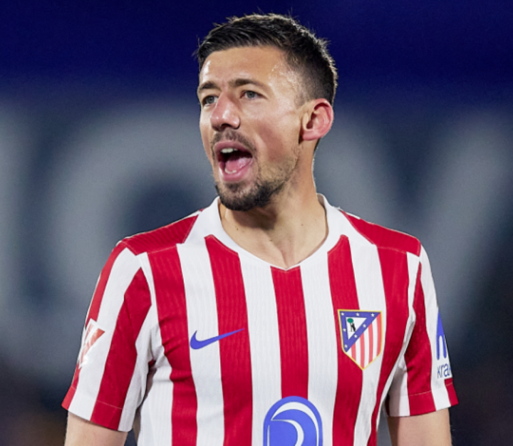 Llegó cedido por el Barcelona la temporada 2024-25. El equipo rojiblanco lo fichó para la presente temporada. Hasta el momento lleva jugados 51 encuentros en los que ha marcado 3 goles. 