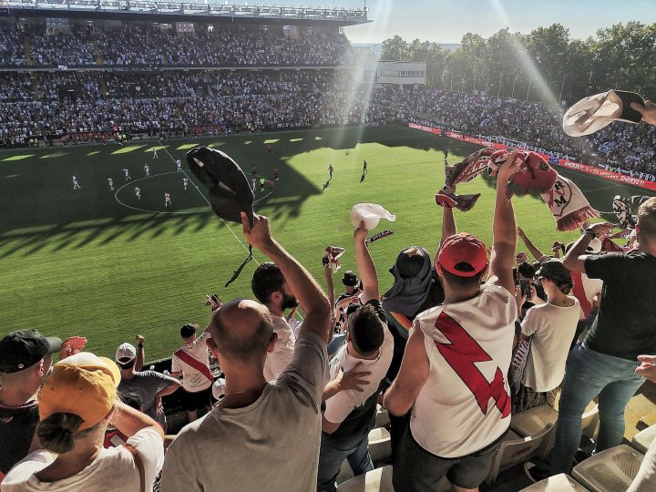 Benoît Bastien Árbitro Bastien Dechepy VAR Hicham Zakrani Árbitro asistente A. Berthomieu Árbitro asistente Jérémie Pignard Cuarto árbitro