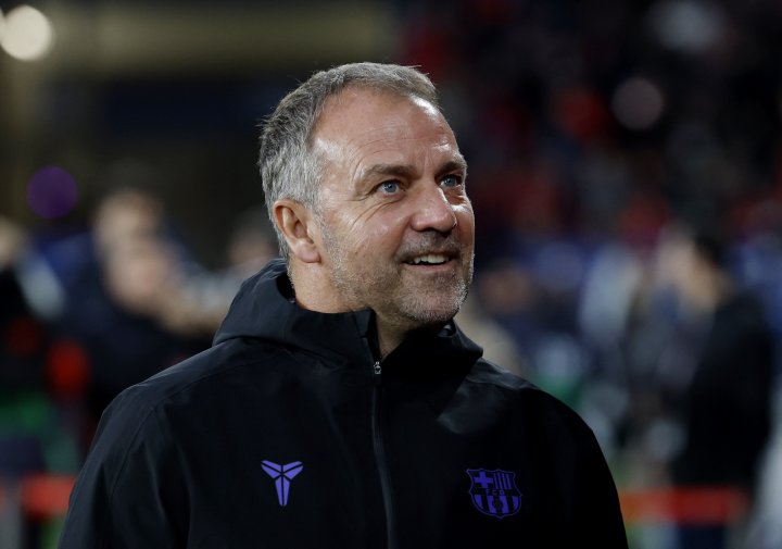 Budimir estrella un balón al palo y Joan García salva al Barça en una primera parte de alto voltaje en El Sadar — image 5