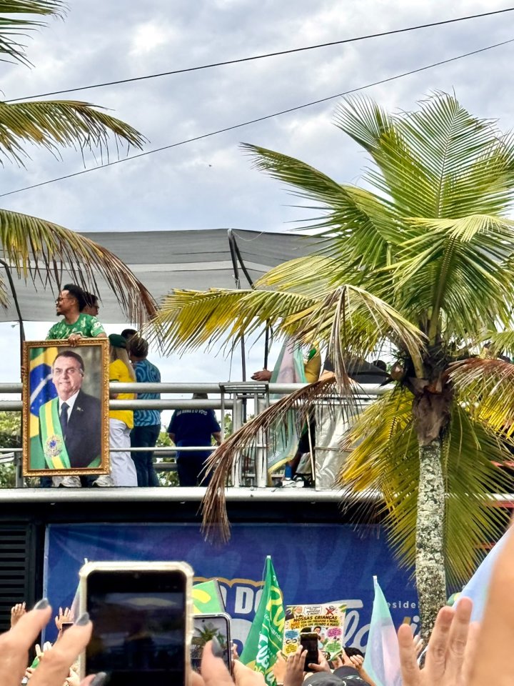 Jair Bolsonaro, presente